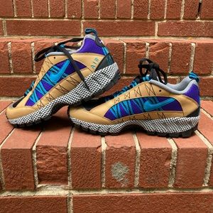 Pair of Nike zoom trail in great condition.